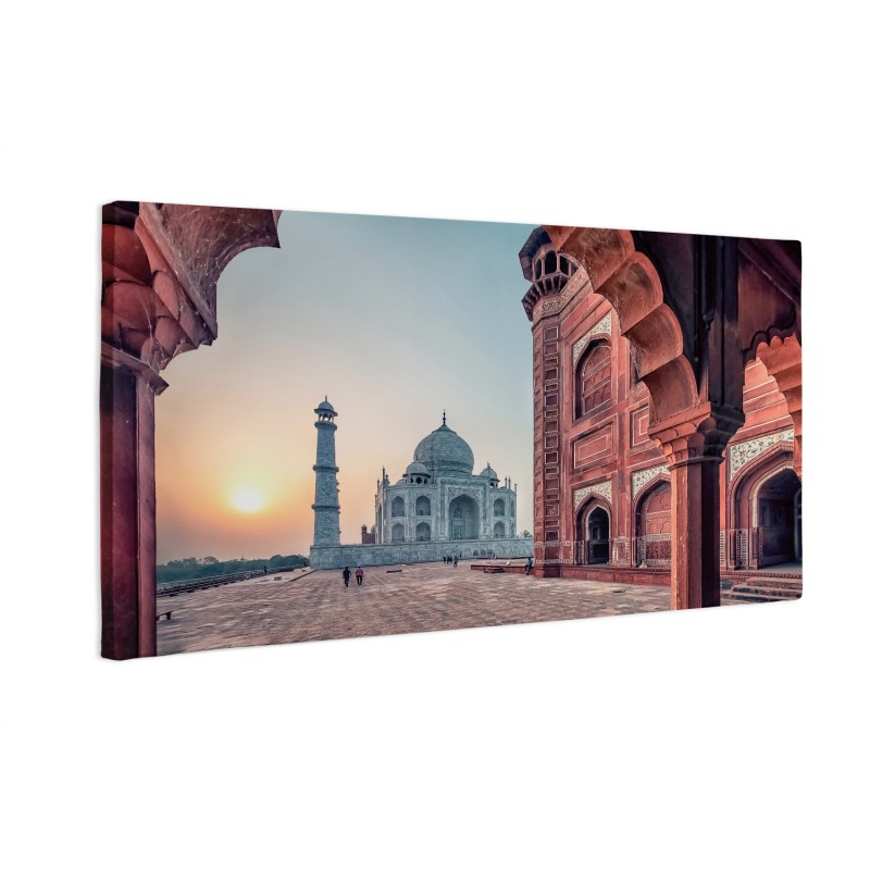 Taj Mahal o wschodzie