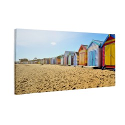 Kolorowe budki na plaży