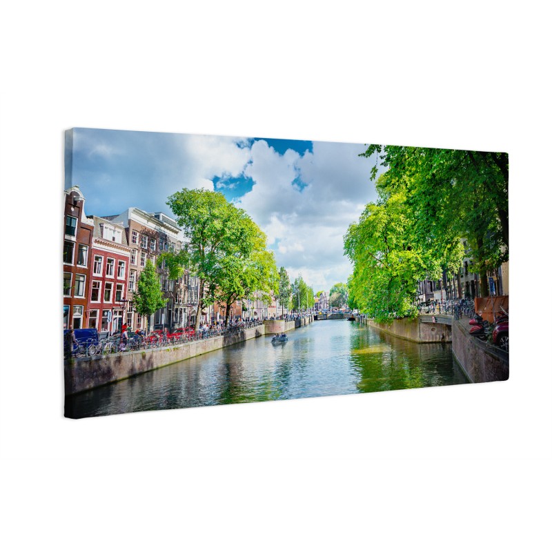 Kanał w Amsterdamie